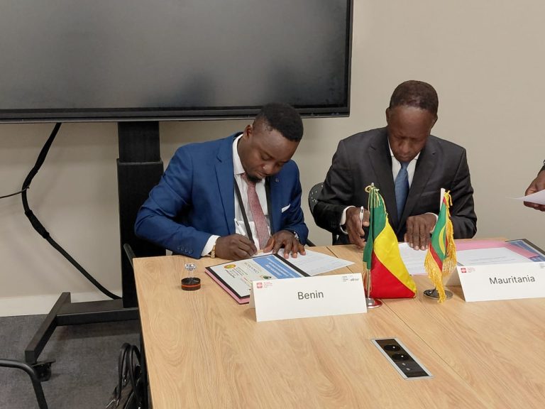 Signature de la convention cadre entre l'ONANOR et l'ANM du Bénin